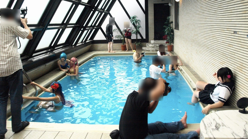 Illustration for article titled Inside Cosplay Photography Events (And a Fancy Shinjuku Apartment)
